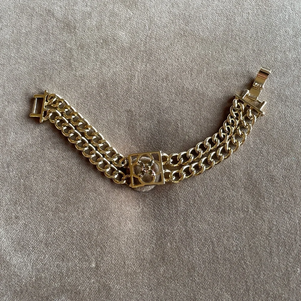 NWOT ANN TAYLOR Gold tone chain link w colored stones bracelet.